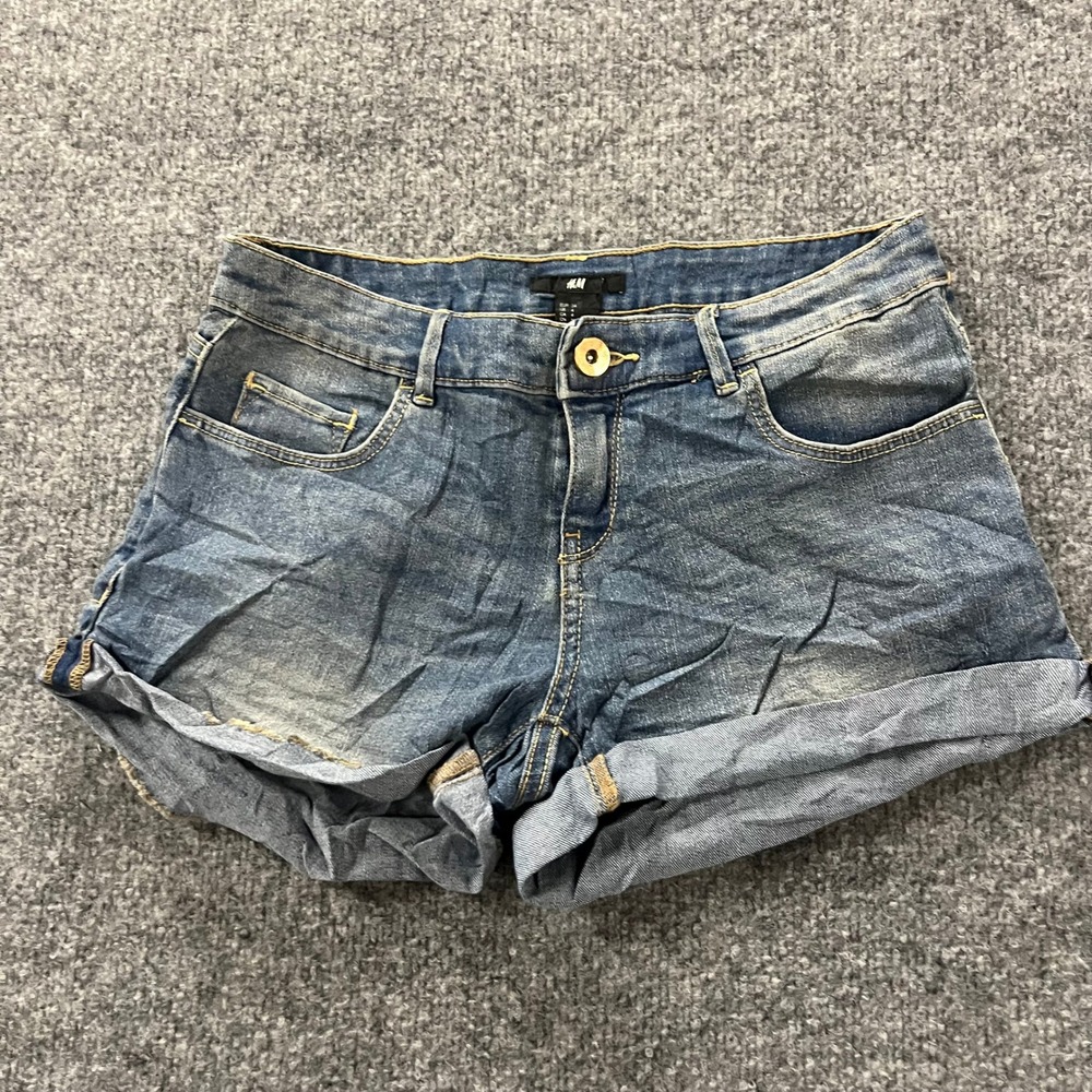 H&M Denim Shorts Womens Size 4 Blue Rolled Hem Casual Summer Stretch Jean Shorts